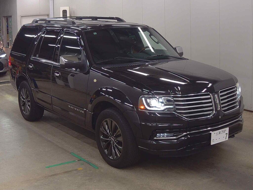Lincoln Navigator 2015 z aukcji japońskiej