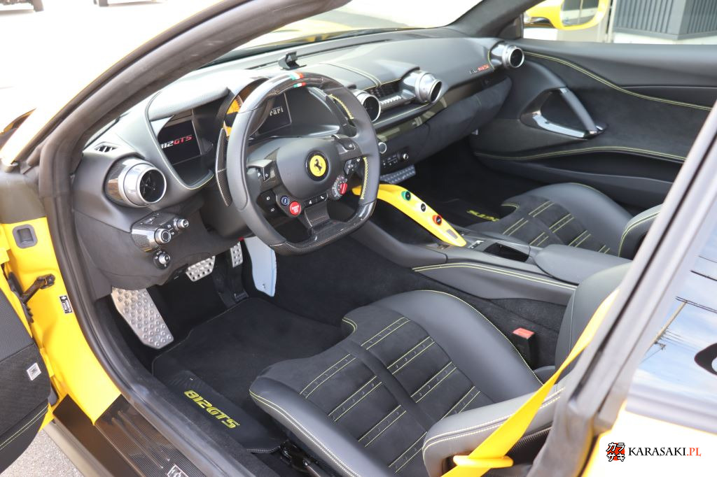 2023 Ferrari 812 GTS Base Grade 10