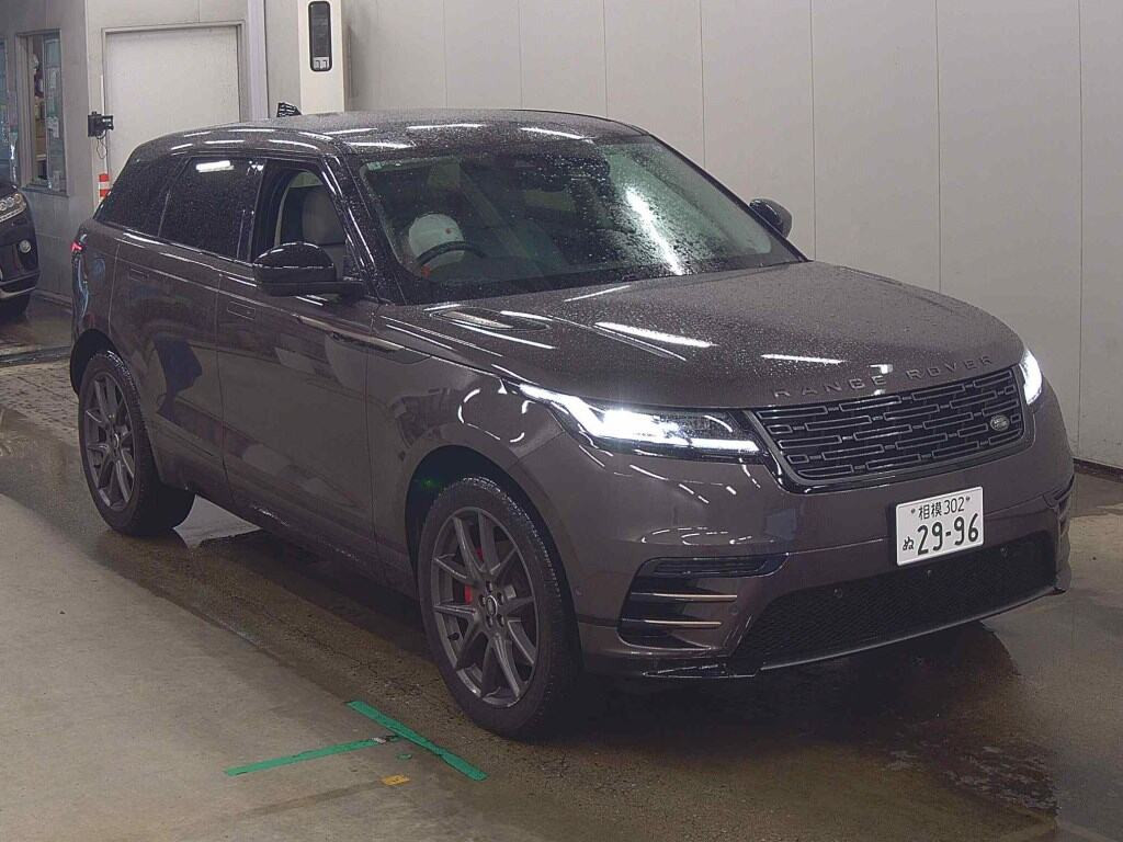 Land Rover LY2XAD 2025 z aukcji japońskiej