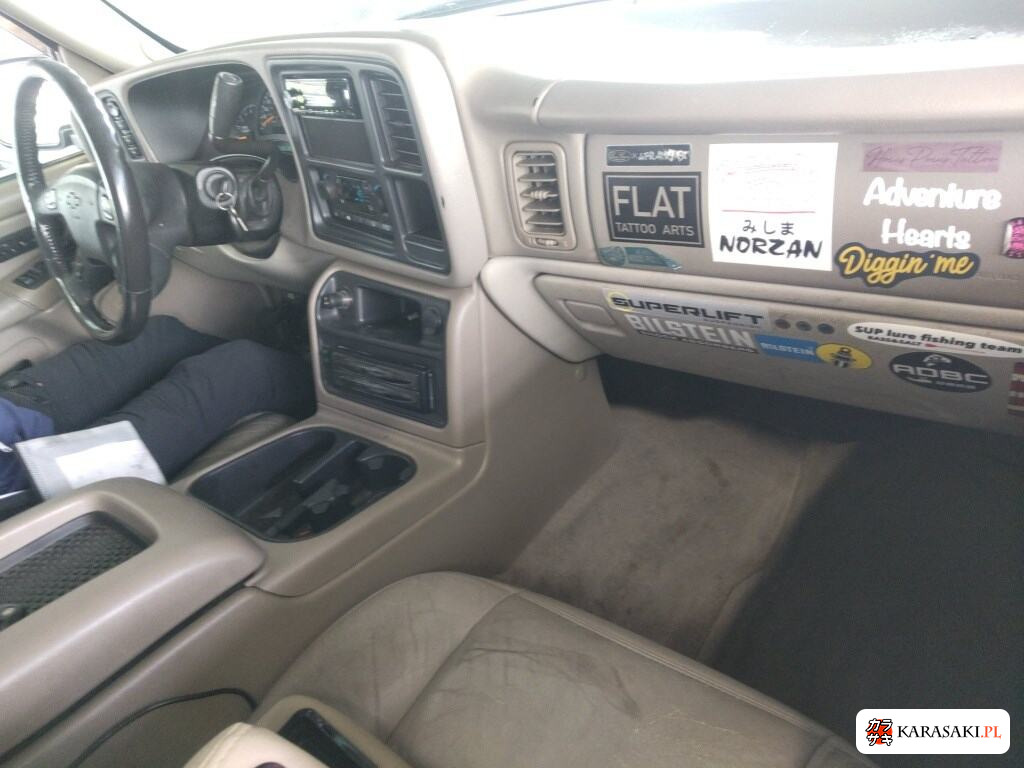 2005 Chevrolet Suburban 4WD 5