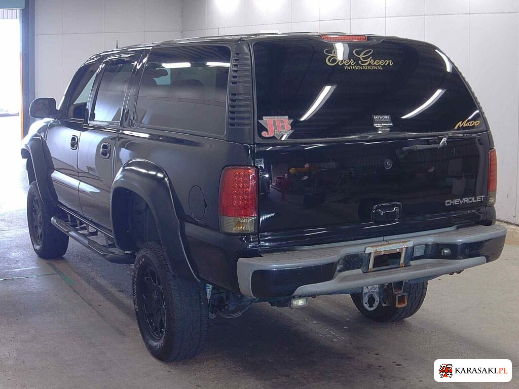 2005 Chevrolet Suburban 4WD 2