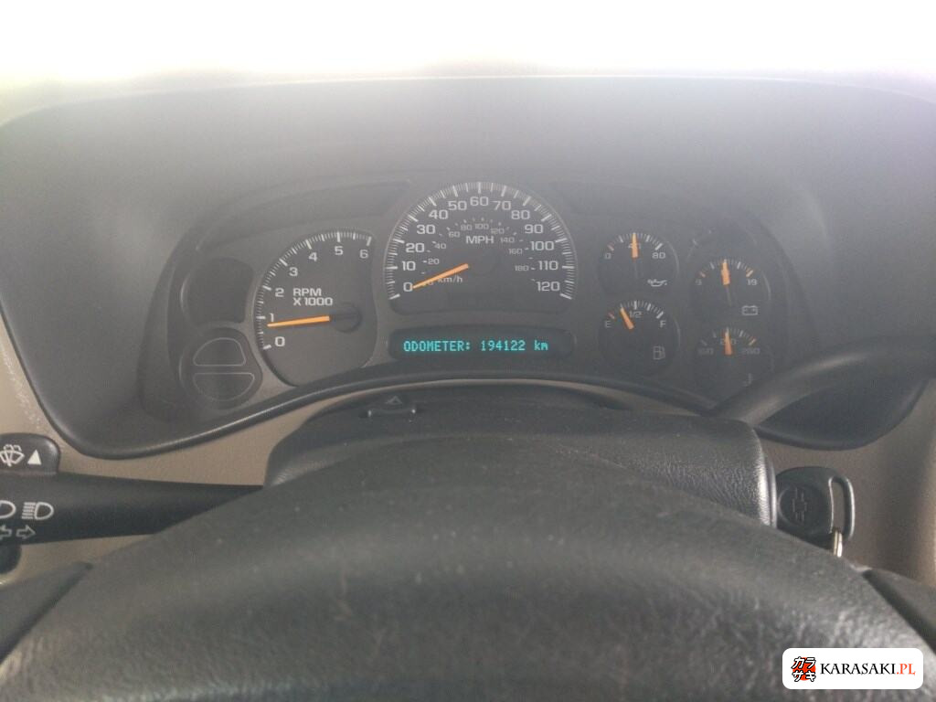 2005 Chevrolet Suburban 4WD 6