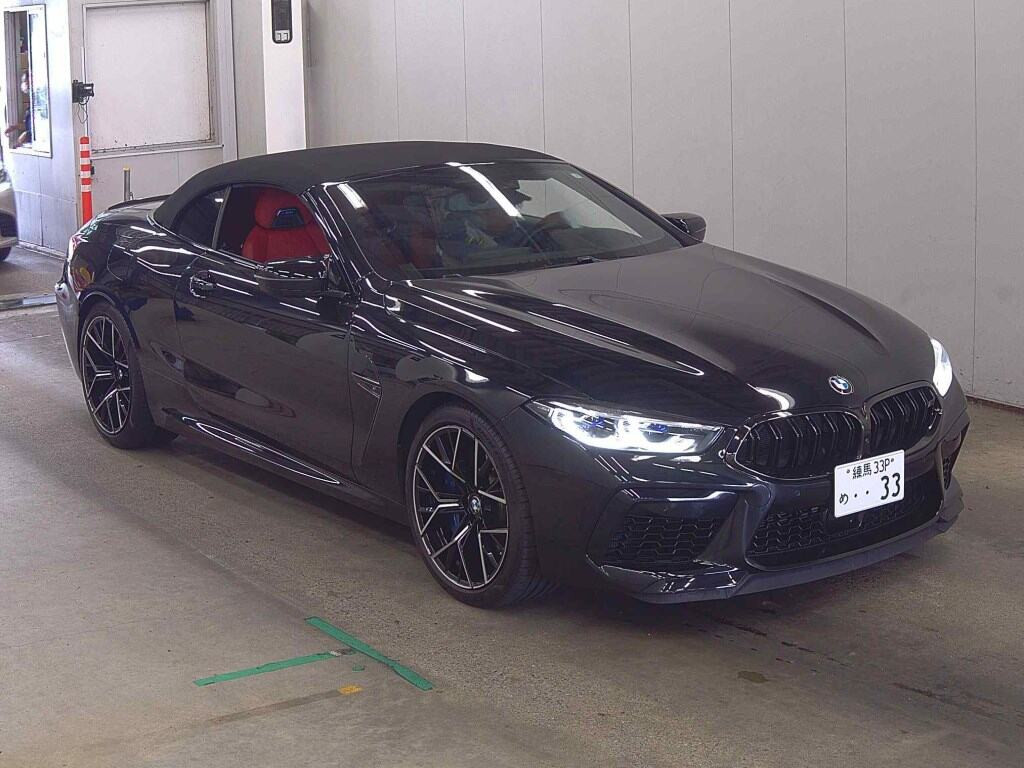 BMW M8 Cabriolet 2021 z aukcji japońskiej