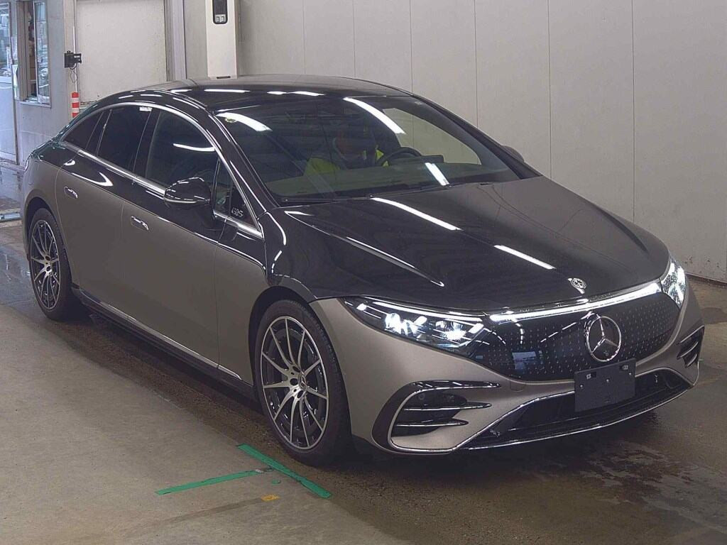 Mercedes-Benz Eqs 2023 z aukcji japońskiej
