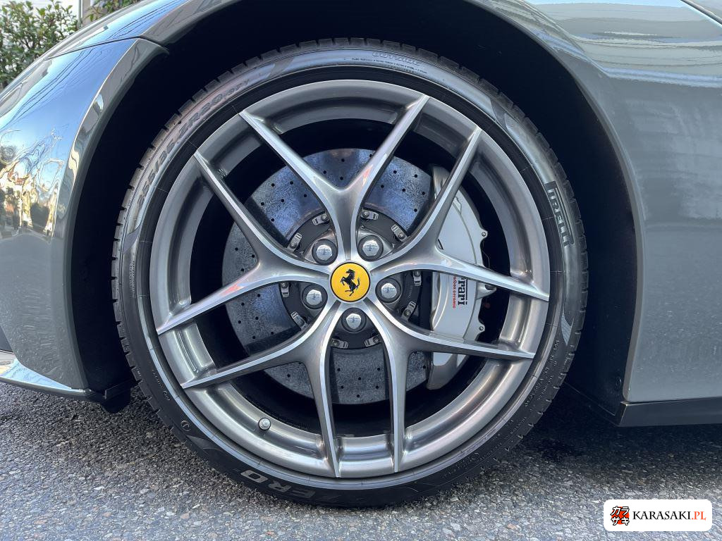 2014 Ferrari F12 Berlinetta Base Grade 9