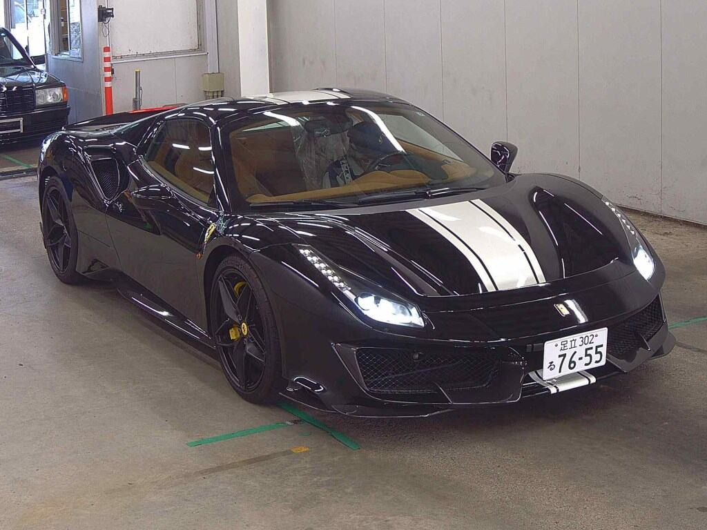 Ferrari 488 Pista 2019 z aukcji japońskiej