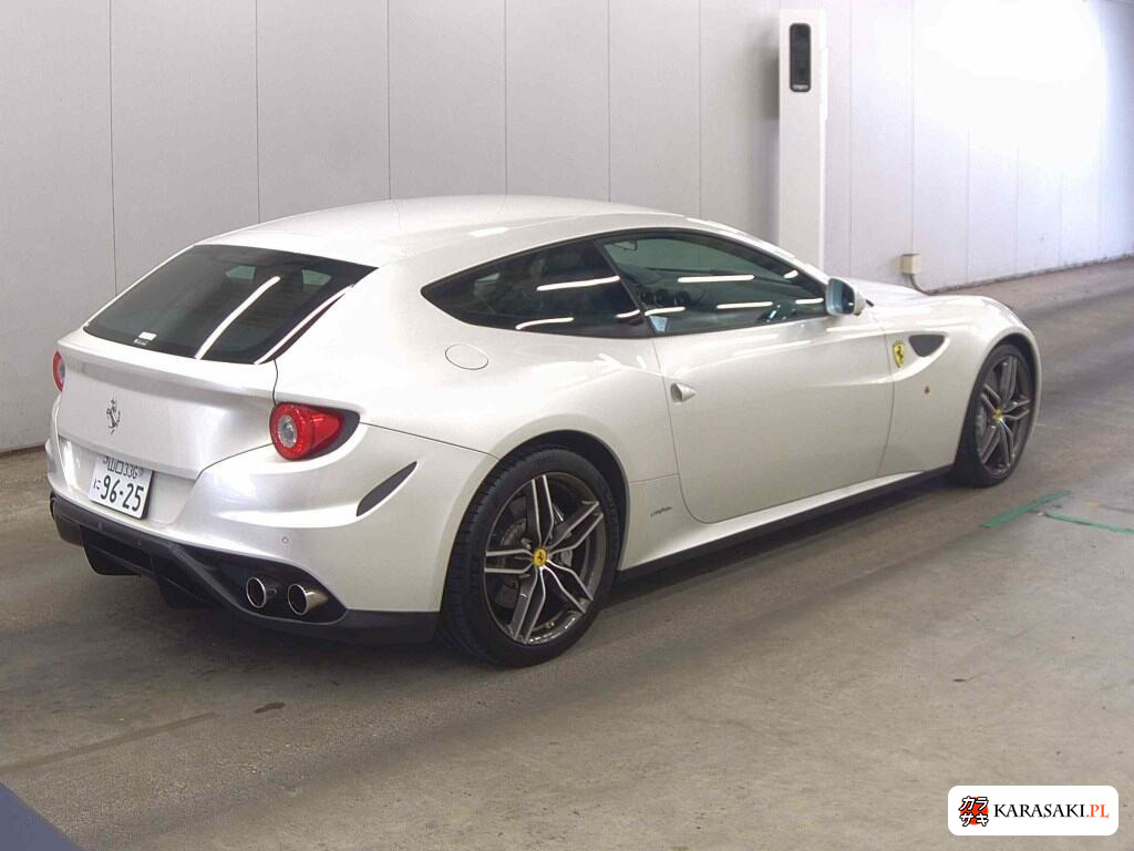2012 Ferrari FF 4WD Base Grade 4