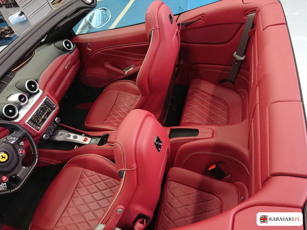 2015 Ferrari California T Base Grade 9