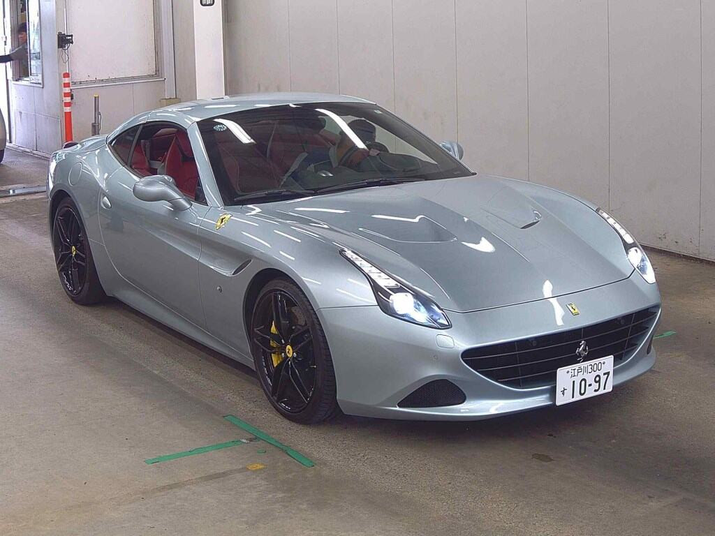 Ferrari California T 2015 z aukcji japońskiej