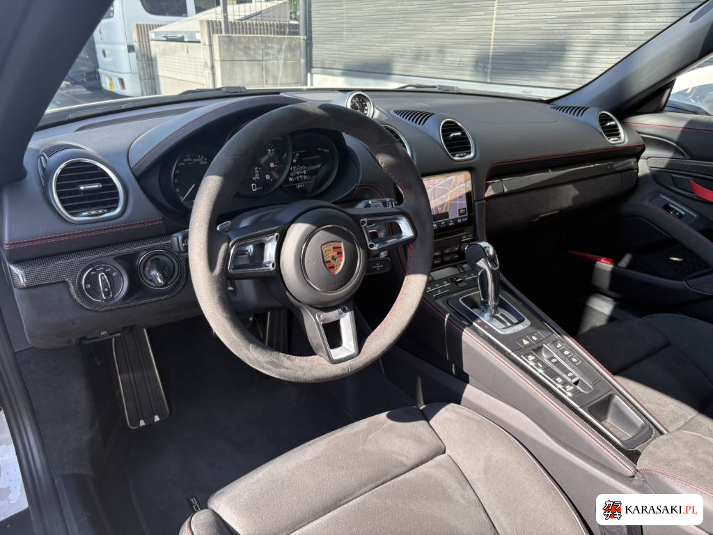 2021 Porsche 718 Spyder 7