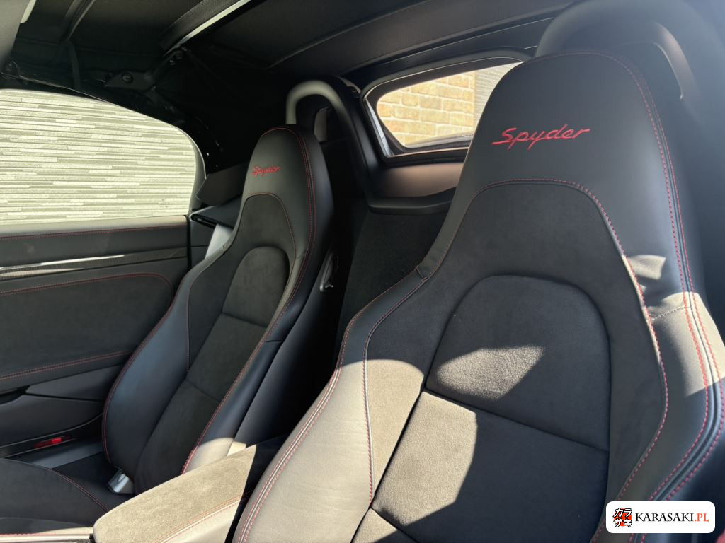 2021 Porsche 718 Spyder 14