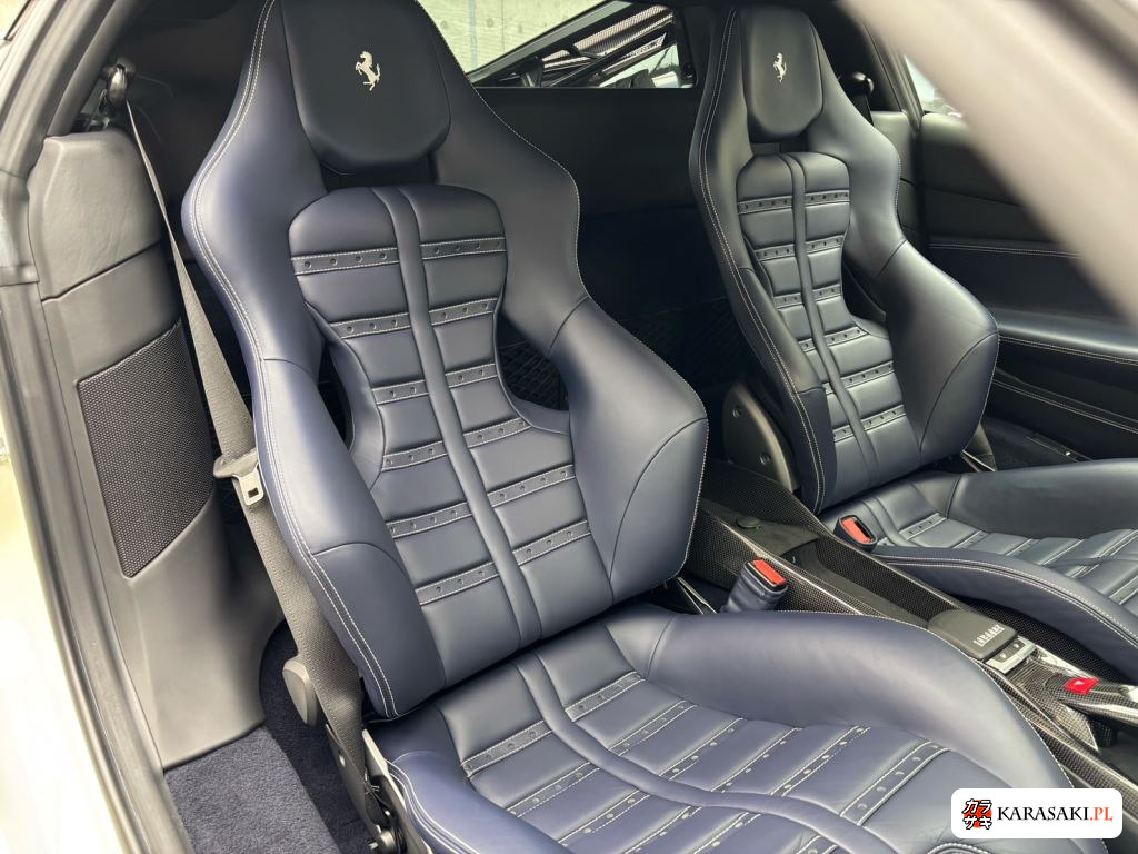 2015 Ferrari 488 GTB Base Grade 11