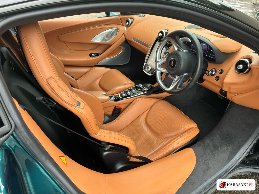 2022 McLaren GT Luxe 14