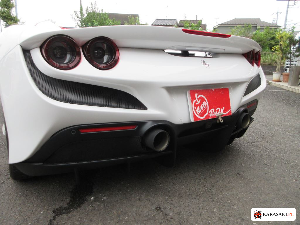 2021 Ferrari F8 Spider Base Grade 15