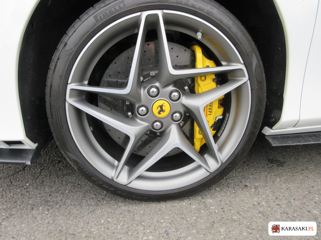 2021 Ferrari F8 Spider Base Grade 12
