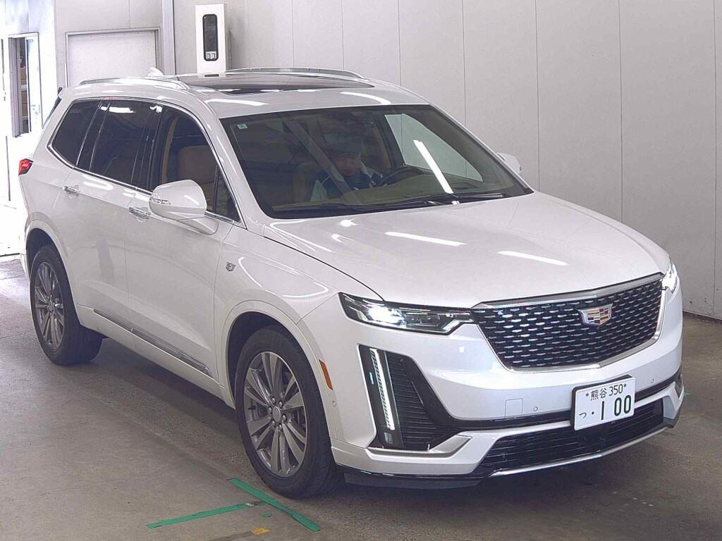 Cadillac XT6 2022 z aukcji japońskiej