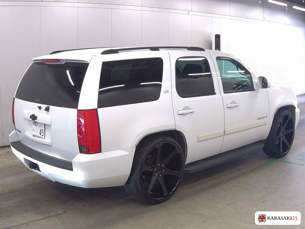 2013 Chevrolet Tahoe 5D LTZ 4