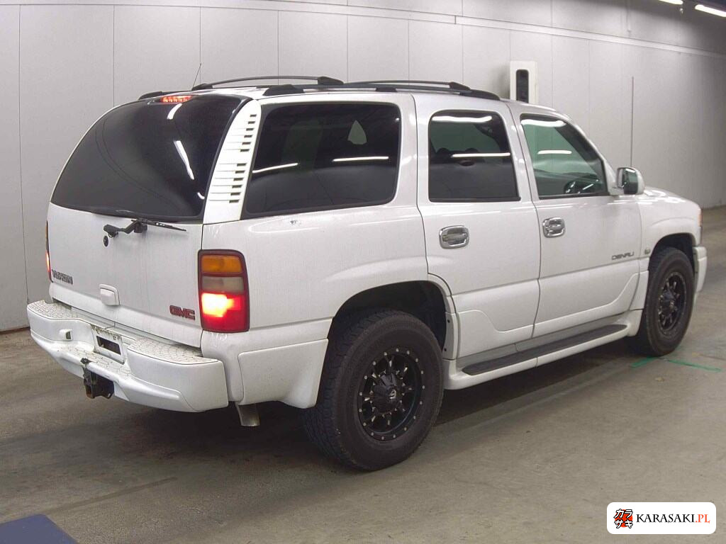 2005 GMC Yukon 5D 4