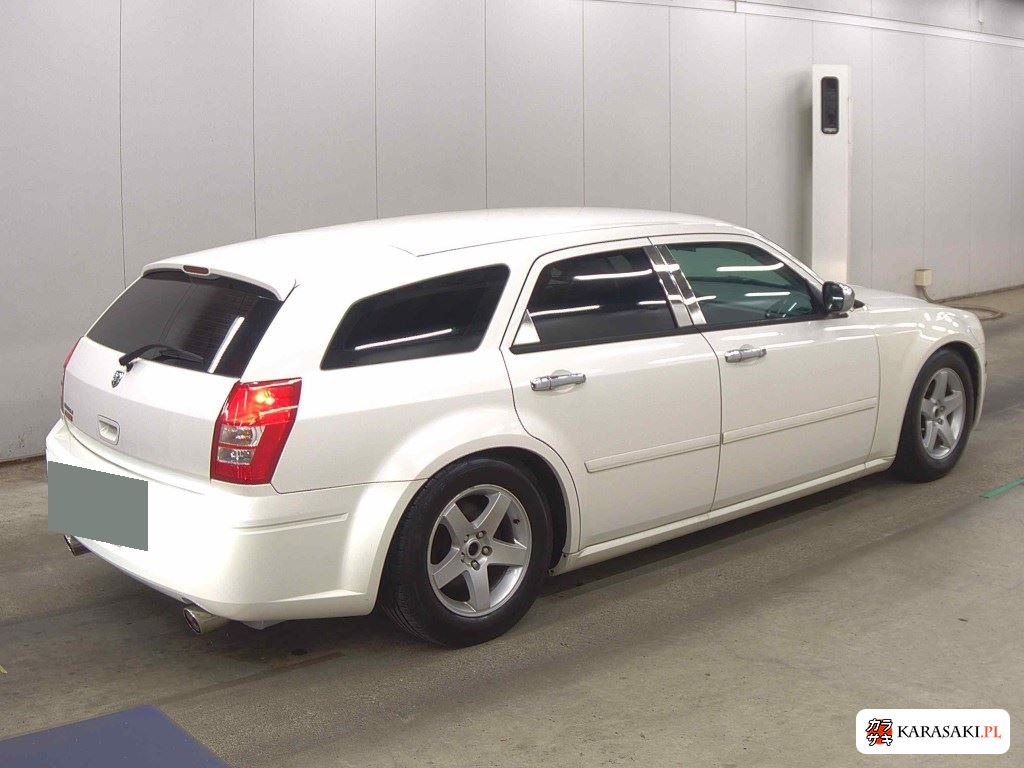 2010 Dodge Magnum 4