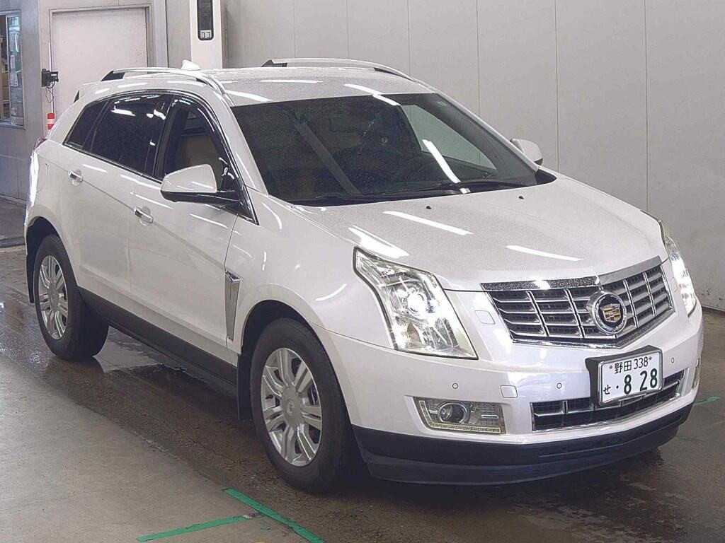 Cadillac SRX Crossover 2015 z aukcji japońskiej