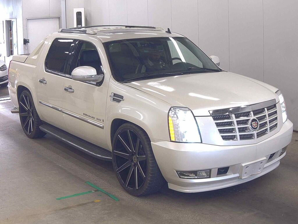 Cadillac Escalade Ext 2015 z aukcji japońskiej