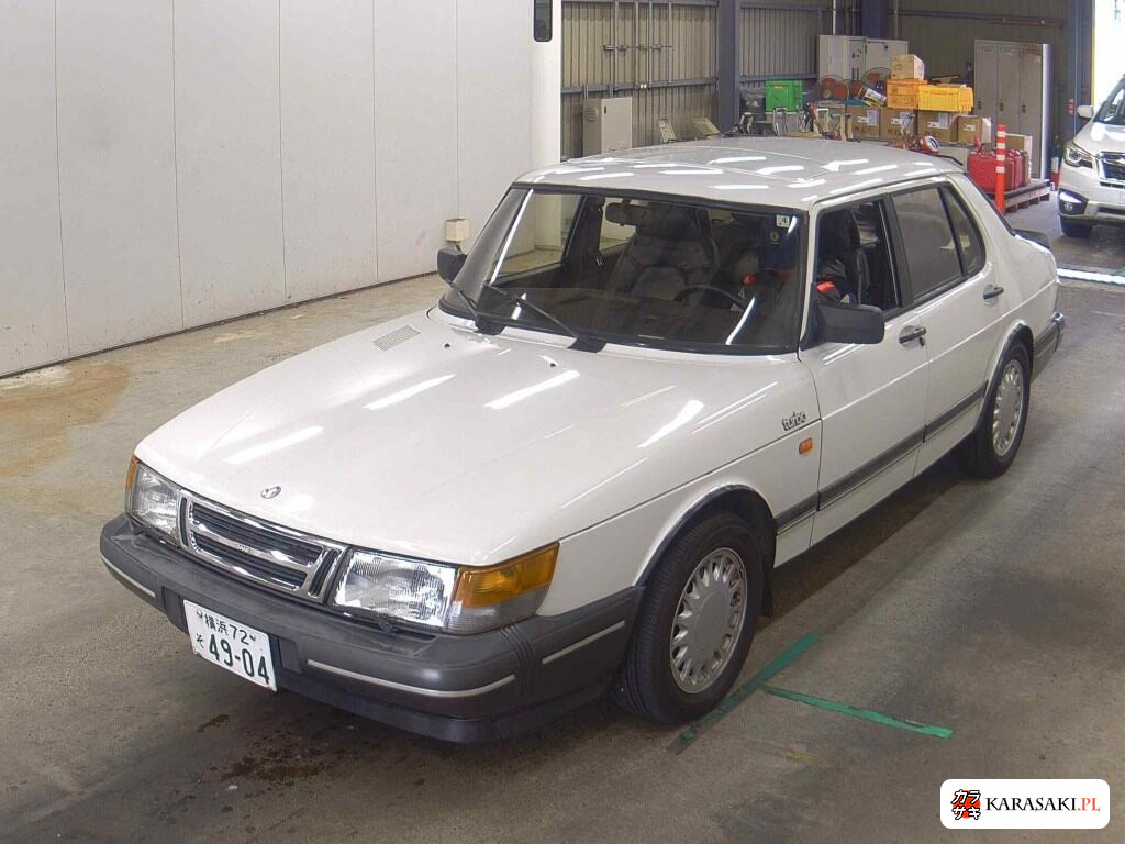 1990 Saab 900 Series 4D Turbo 16 3