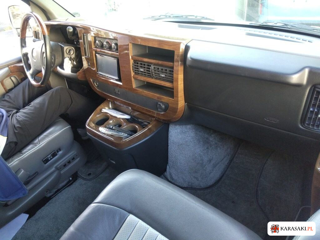 2010 Chevrolet Express 4WD 5
