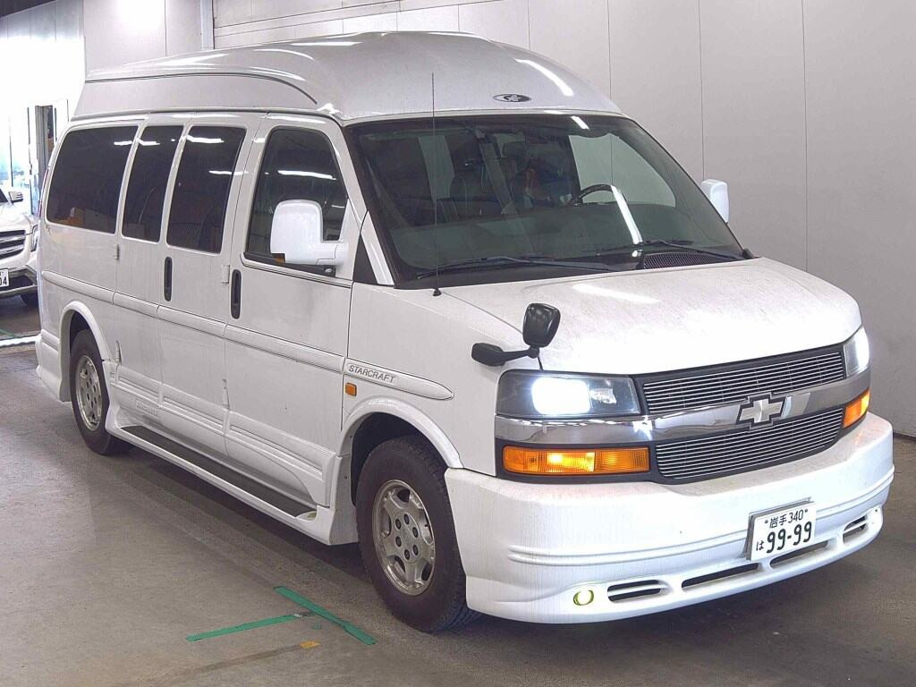 Chevrolet Express 2010 z aukcji japońskiej