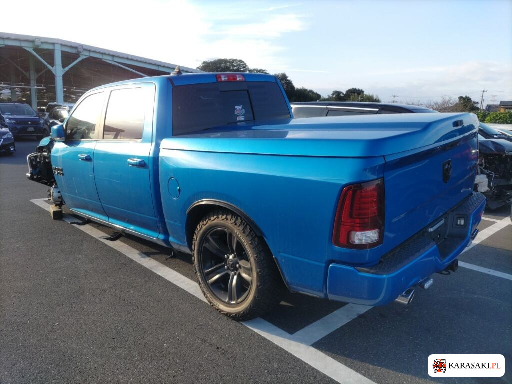 2018 Dodge Ram 4D 4WD Quad Cab 2
