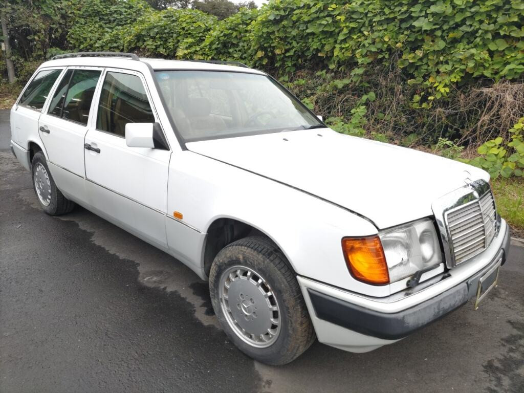 Mercedes-Benz Medium Class 1991 z aukcji japońskiej