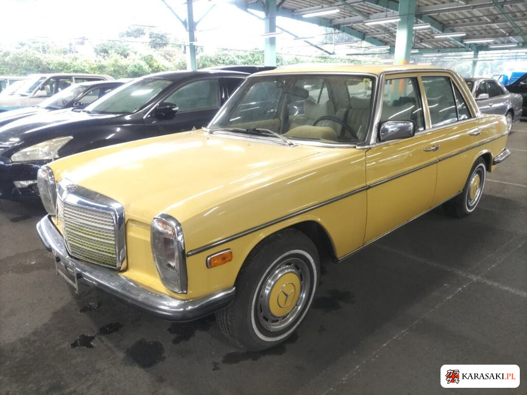 1976 Mercedes-Benz Medium Class 4D 3