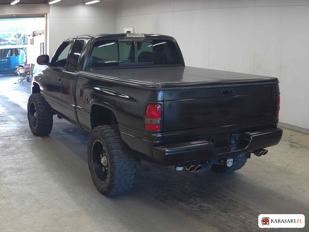 2005 Dodge Ram 2D 2