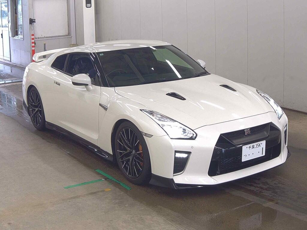 Nissan GT-R 2021 z aukcji japońskiej