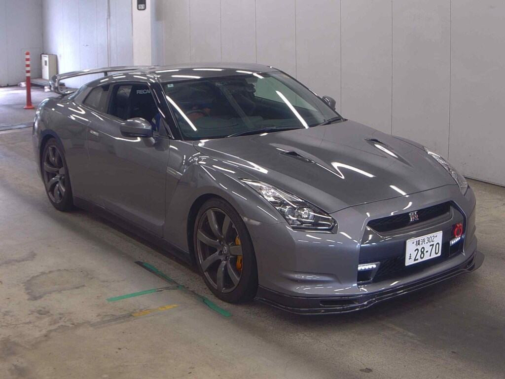 Nissan GT-R 2008 z aukcji japońskiej