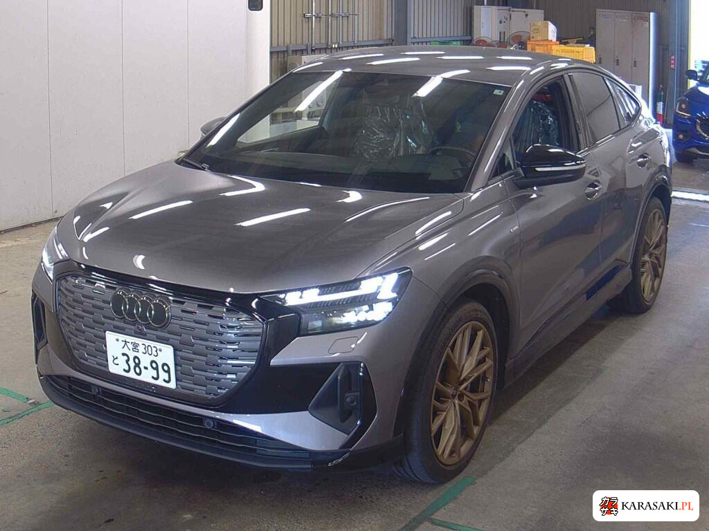 1992 Audi Q4 E-Tron 3