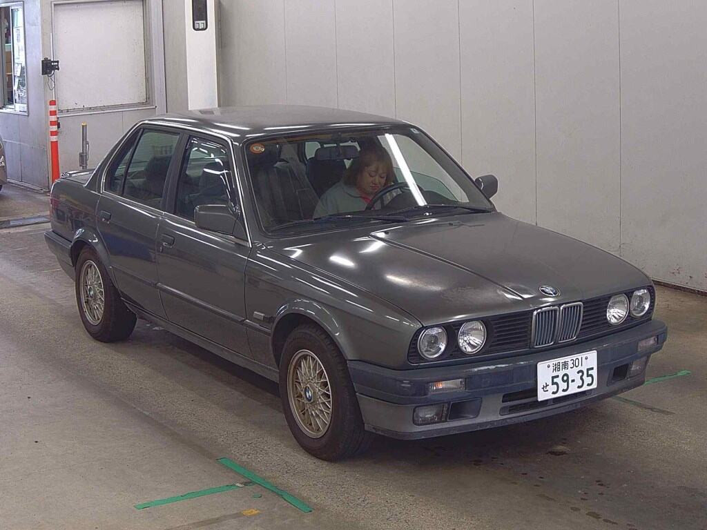 BMW 3 Series 1990 z aukcji japońskiej