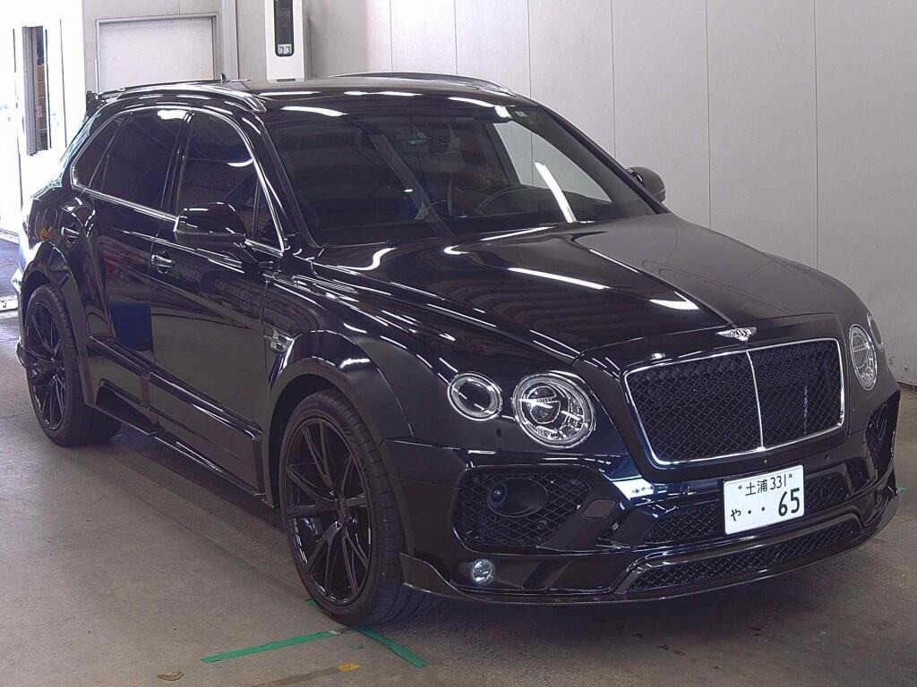 Bentley Bentayga 2016 z aukcji japońskiej