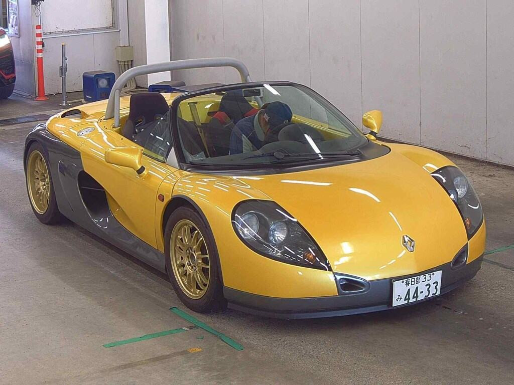 Renault Sport Spider 2000 z aukcji japońskiej