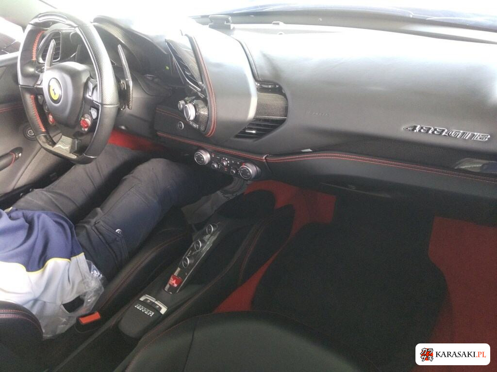2016 Ferrari 488 GTB 5