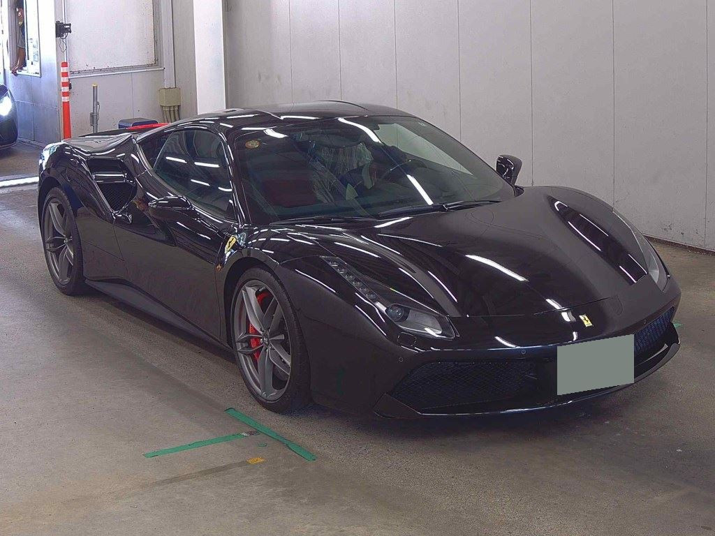 Ferrari 488 GTB 2016 z aukcji japońskiej