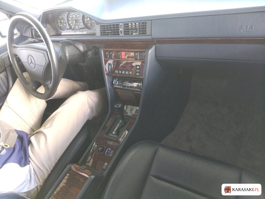 1992 Mercedes-Benz Medium Class 4D 500E 5