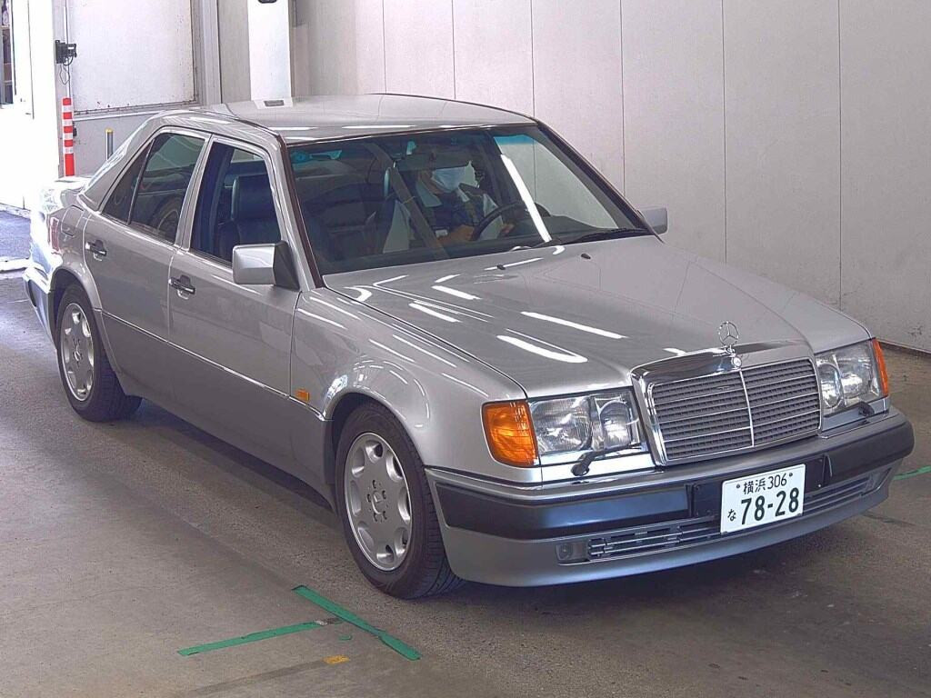 Mercedes-Benz Medium Class 1992 z aukcji japońskiej