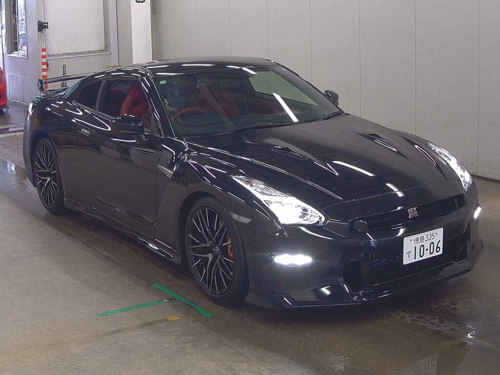 Nissan GT-R 2024 z aukcji japońskiej