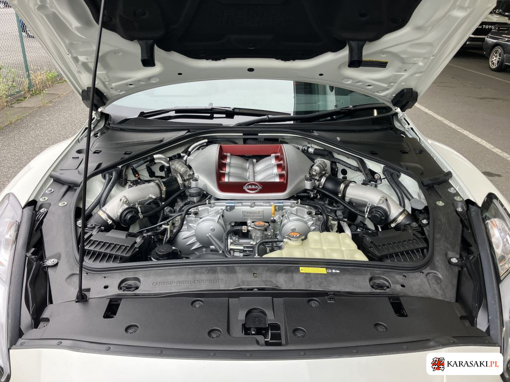 2025 Nissan GT-R 4WD Black Edition 11