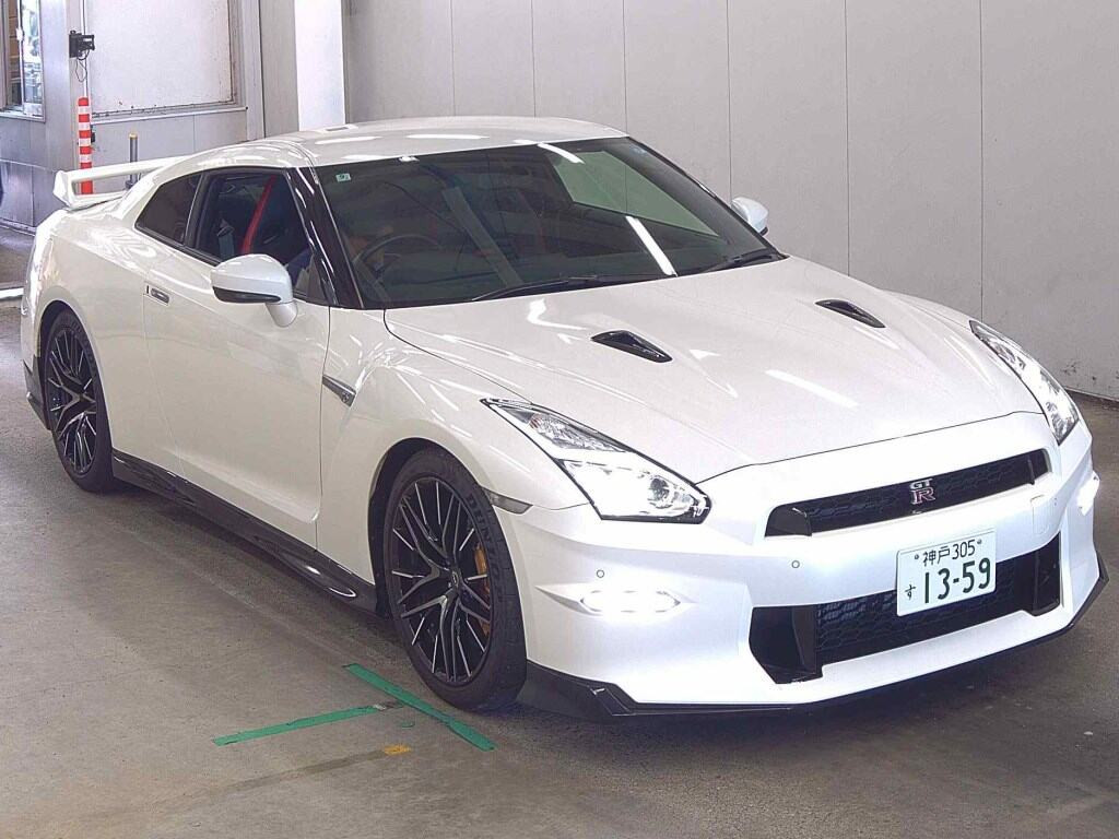 Nissan GT-R 2025 z aukcji japońskiej