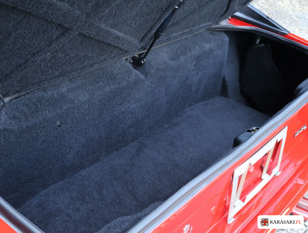 1991 Ferrari Mondial T CP Base Grade 12