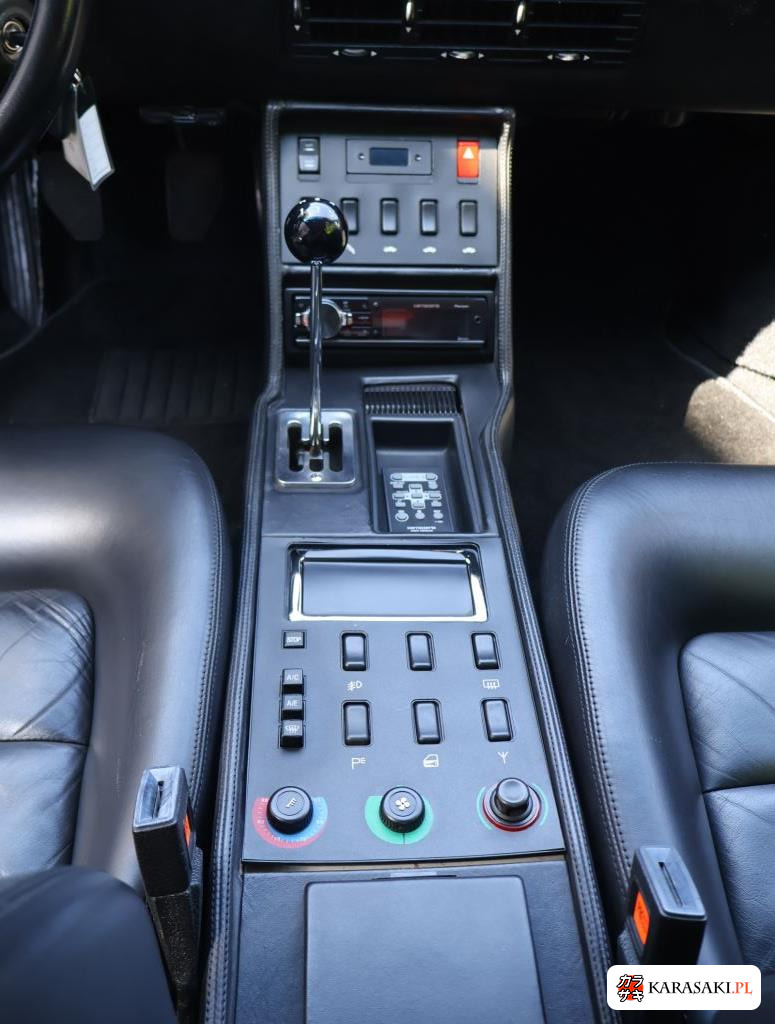 1991 Ferrari Mondial T CP Base Grade 8
