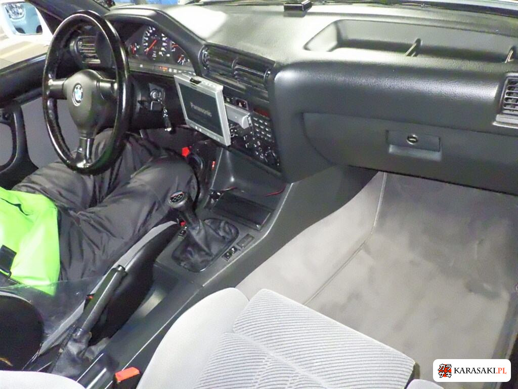 1990 BMW M3 2D 5