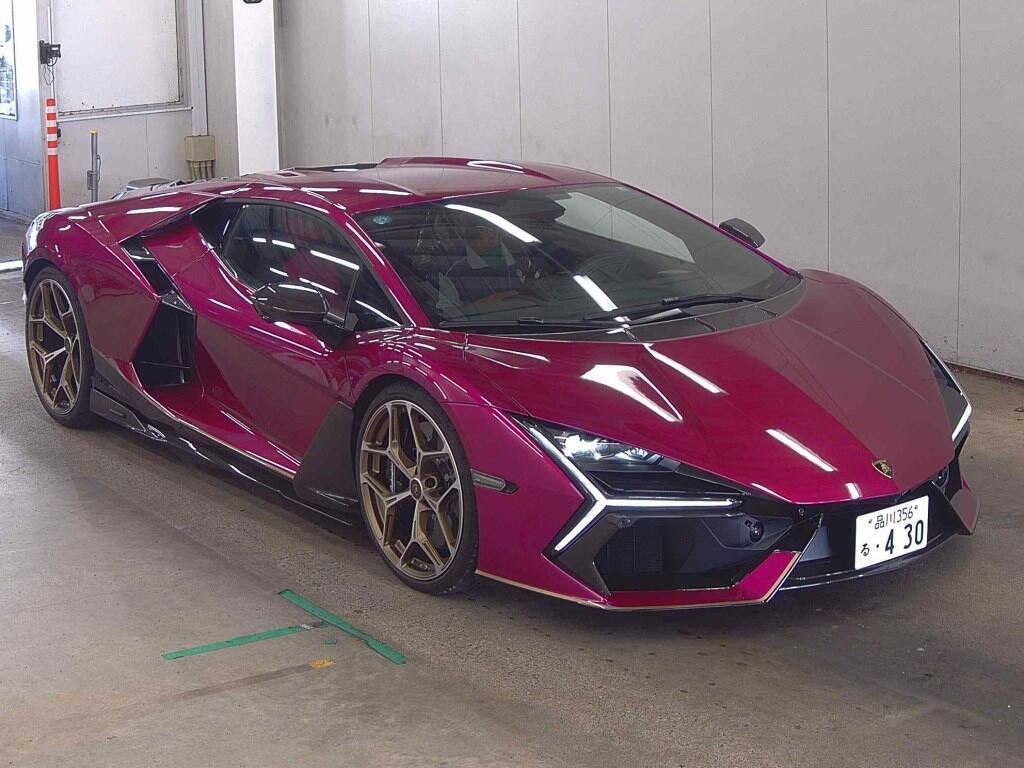 Lamborghini Revuelto 2026 z aukcji japońskiej