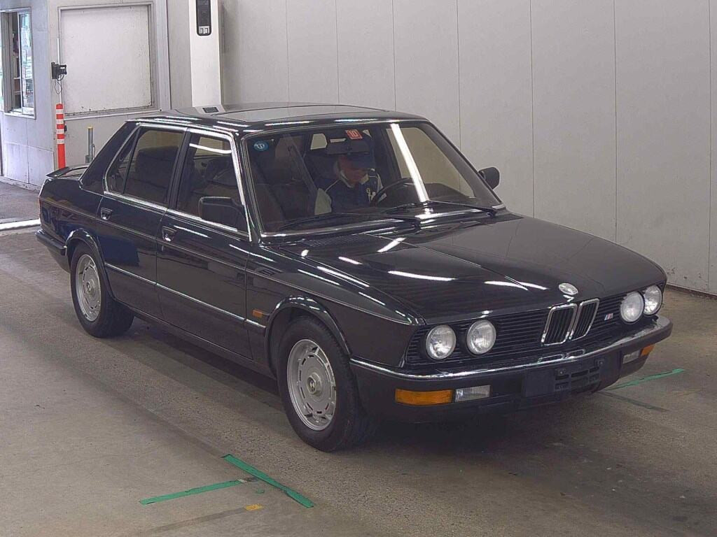 BMW 5 Series 1987 z aukcji japońskiej